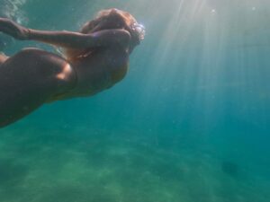 Alex-Anne Aubé-Kubel Instagram - Living my best mermaid life.🧜‍♀️🌊
