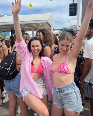 Alex Hook Instagram - Big smiles, great friends, and loud luxuries