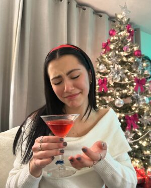 Alex Hook Instagram - Merry holidays. Hope your cosmos are so good you cry❣️
