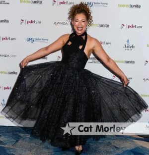 Alex Kingston Instagram - Feeling super happy after meeting @cje_official to discuss the style of dress she would create for Teens Unite Charity “Strictly” Fundraiser….and I am thrilled with the result 👍🏼❤️❤️❤️💋💋💋💋💋Thank you so much