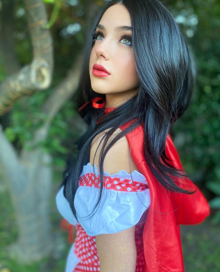 Alexa Nisenson's Instagram Gold: The 10 Most-Liked Posts