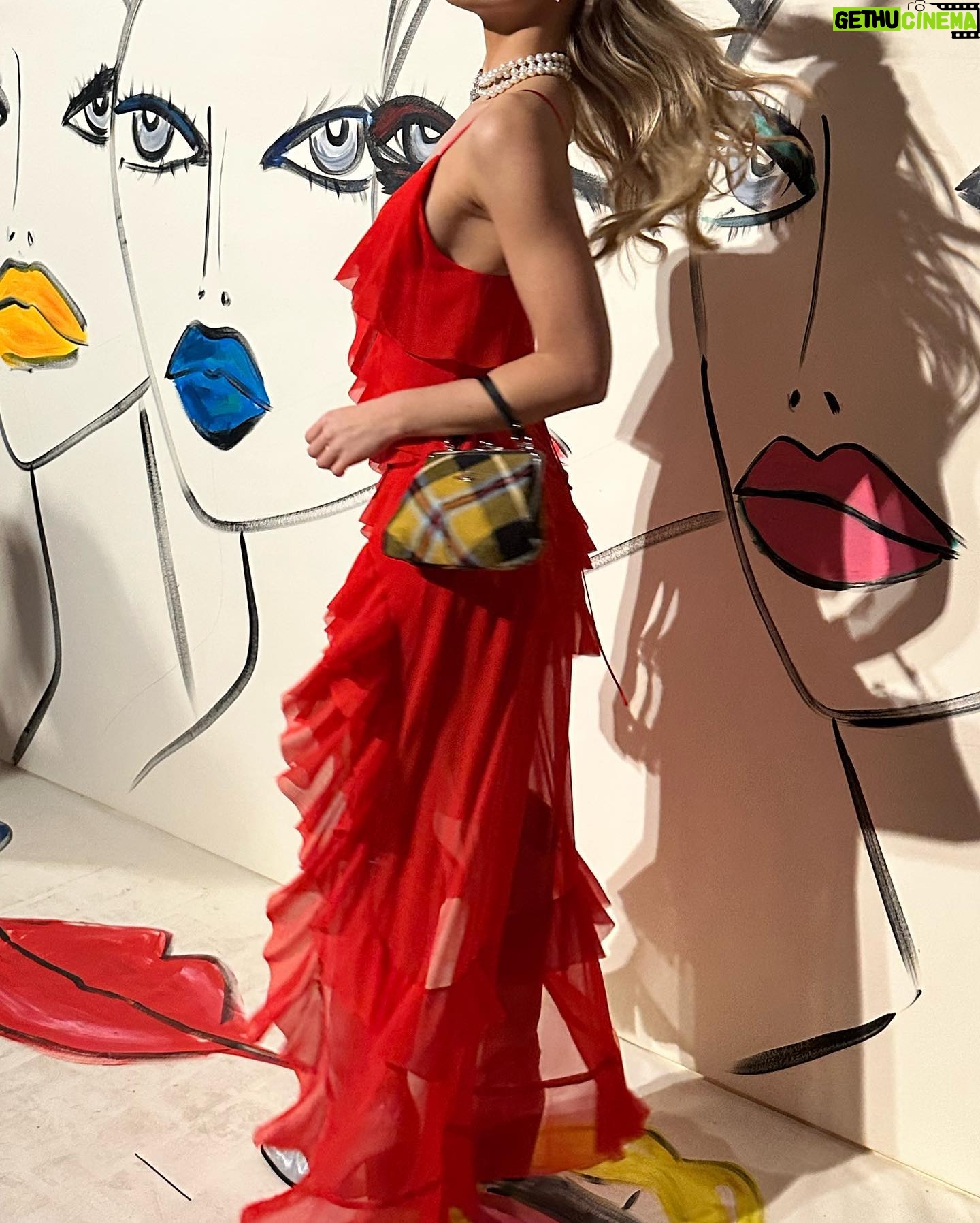 Alexa Blair Robertson Instagram - baby’s first NYFW❤️ thank you @aliceandolivia !!