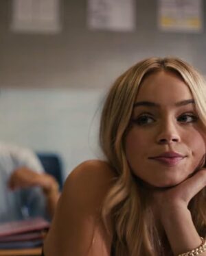 Alexa Blair Robertson Instagram - “Grown Man” @marshmello @808mafiaboss & Polo G music video out now! look for a familiar face🤭— thanks @cleartalentgroup for making this happen📚✏️🎓🚌📓👩‍🏫