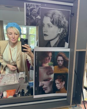 Alexandra Borbély Instagram - #felkészülésegyszerepre 
#preparationforarole #newfilm 
#haimandgreta