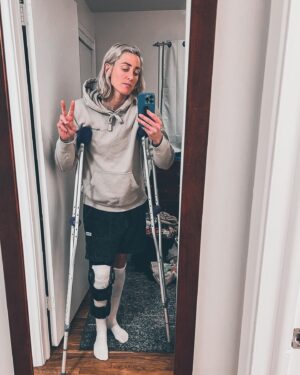 Alexandra Johnson Instagram - One year. ~120 days of physical therapy, 3 MRI’s, 1 ultrasound, 3 surgeon’s opinions, 2 orthopedic sports specialists, 5 amazing PT’s, 3 different braces, 4 new scars, countless unanswered questions, 0 days without pain.
Let’s see what the next 365 bring! 💪