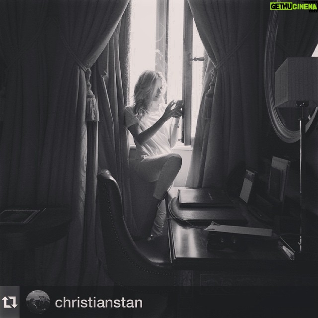 Alexandra Dinu Instagram - #Repost @christianstan
・・・
Happy to see my sister again after so many months.❤️❤️❤️ @alexologia