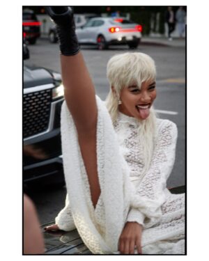 Alexandra Shipp Instagram - /ˈkɑːn.fə.dənt/

being certain of your abilities without ego or having trust in people, plans, or the future

have faith
the stars said trust 
and she listened
have grace
she held her head up
she walked the path
no ego
just steps
in the right direction?
she didn’t know what to expect 
she prayed for greatness 
with no firm definition of what that meant 
a song on her lips
a sonnet in her mind
she moved forward 
leaving fear behind 
she sought truth
unaware of where she was going 
giving kindness
she had a knowing
if showing love 
was the key to the journey
then showing love
keeps the fire burning 

Thank you @violetgrey @cassblackbird and @cassandragrey for this beautiful moment 🖤 

I will cherish this experience for the rest of my days x

📸 @cassblackbird
Creative Direction by: @cassandragrey @vicenakina
Editorial Direction by: @sbrogue
💄  @tashareikobrown
💇🏽‍♀️ @kimblehaircare
💅🏽@betina_goldstein
Styling  @andamasha
Production @starkman.associates
Casting @jilldemling
Fashion & Beauty by: CHANEL @chanelofficial @chanel.beauty