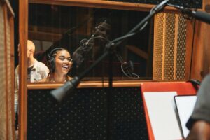 Alexandra Shipp Instagram - have you checked out #Underwater yet?! 

we’re almost at the season finale!! 

@jasonderulo and I had the best time recording this together and it’d be a TRAGEDY if you missed it!!! 

check it out now where you get your favorite podcast (it’s literally every where like you have no excuse) 

@intervalpresents