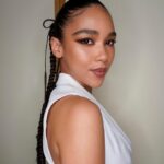 Alexandra Shipp Instagram - moments with @tods 🖤 loved meeting #DiegoDellaValle and getting a chance to practice my italiano!! 💄 @sooparkmakeup 💇🏽‍♀️ @naivashaintl 👗 @tods