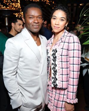 Alexandra Shipp Instagram - night before with @chanelofficial 🥰 

💄 @danadelaney 
💇🏽‍♀️ @larryjarahsims 
👗 @chanelofficial