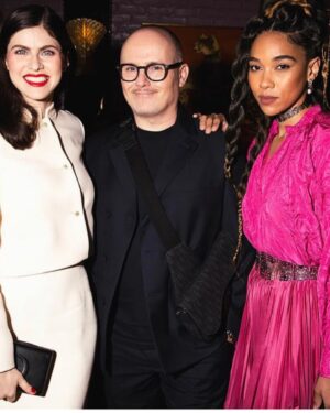 Alexandra Shipp Instagram - a beautiful @diorbeauty @dior dinner date celebrating #RougeDior 

I ate way too much pasta 
laughed extremely hard
& had a DUDE reunion I didn’t know my 🖤 needed 🥰

💄 @danadelaney X @peterphilipsmakeup X @dior 
💇🏽‍♀️ @larryjarahsims
