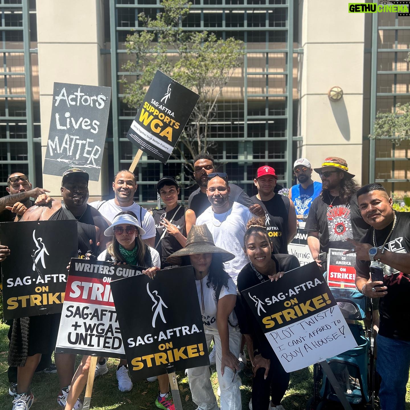 Alexandra Shipp Instagram - Day 3 of STRIKE! The studios are shutting down streets, putting up phony construction sites and cutting back trees so there’s no shade KNOWING it’s almost unbearably hot! What’s crazy is that we’ve been internally debating residuals and the overwhelming influx of streaming and AI for years now. It’s hard to put it into words, but it’s been a tough road for any actor in this industry. As the economy evolves, as well as cost of living, it’s becoming more and more apparent that our deals need to evolve as well!! We aren’t going to back down. We aren’t going to give up. We support all unions fighting for equality and equal pay. We are powerful. We are @sagaftra. #UNIONSTRONG #support the #strike