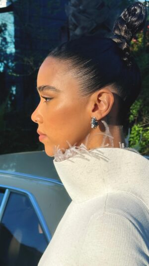 Alexandra Shipp Instagram - /‘depth/

a profound or intense state 

deep down
as far as she could go
she uncovered
holy ground
in the back of her soul
she discovered 
like a light in the darkness 
flickering in the distance 
her own truth to be kept
she wasn’t out of, rather, IN her depth 

celebrated the future of fashion with @fashiontrustus in head 2 toe @acnestudios ☀️

💄 @tashareikobrown X @chanel.beauty 
💇🏽‍♀️ @vernonfrancois 
👗 @mandelkorn X @acnestudios
