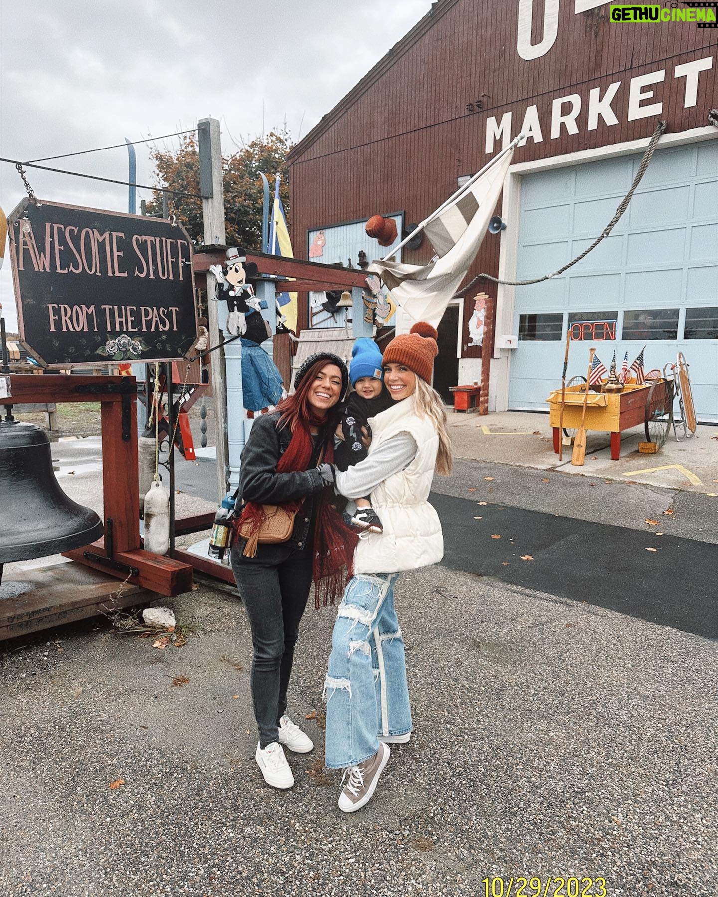 Alexandria DeBerry Instagram - some fall favorites before I forget π«ΆπΌπ