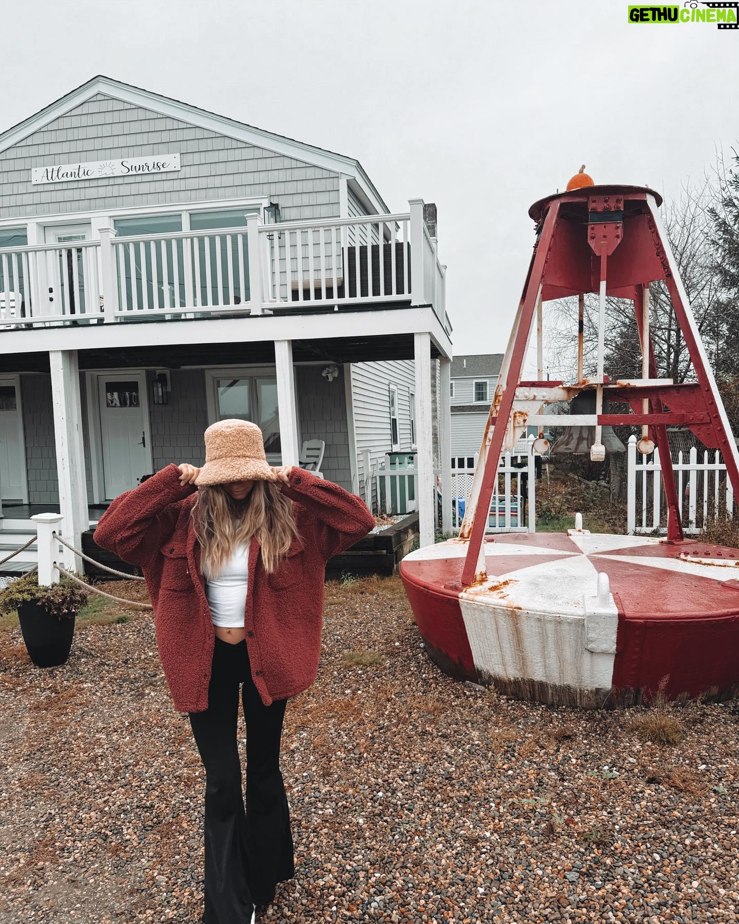 Alexandria DeBerry Instagram - some fall favorites before I forget π«ΆπΌπ