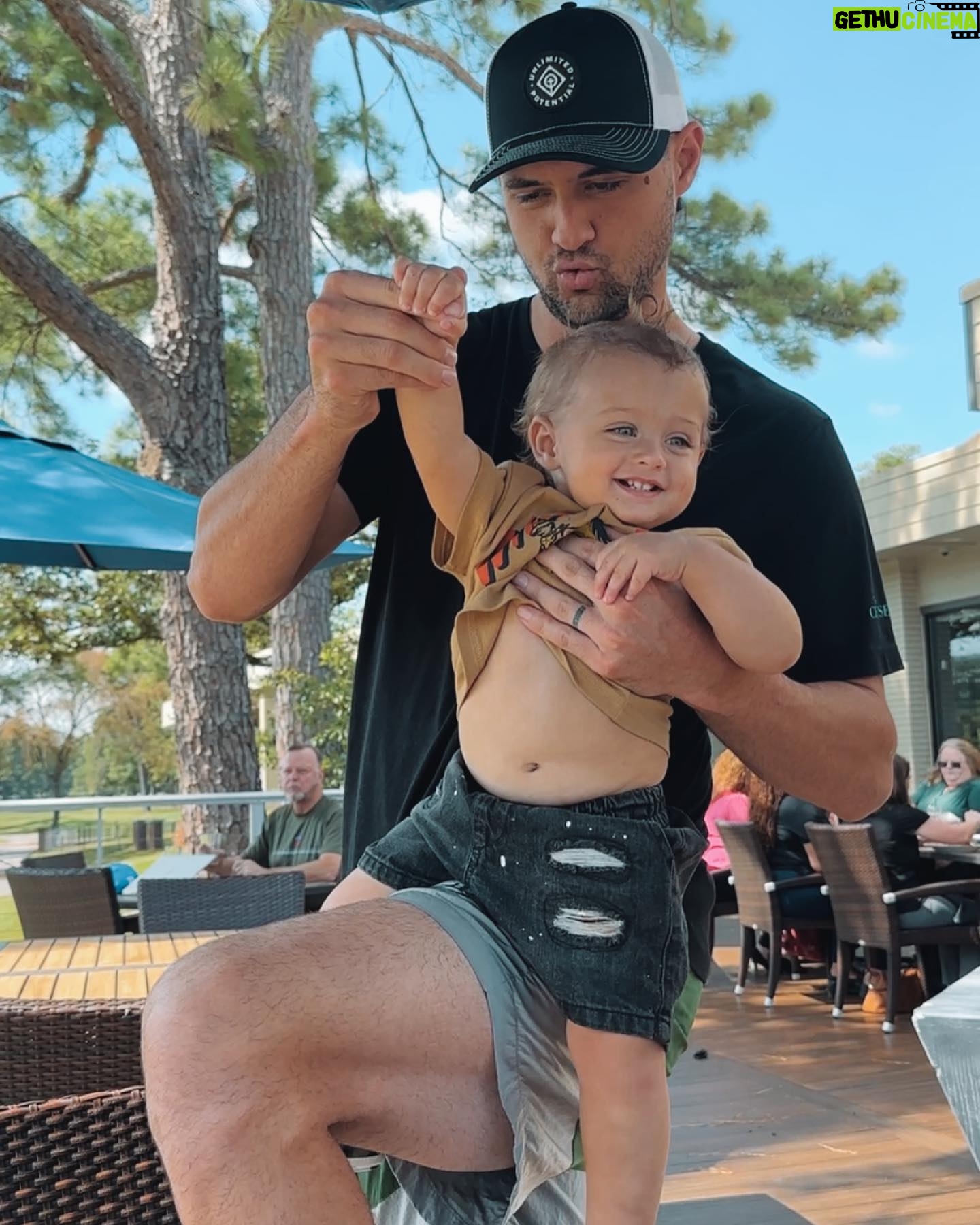 Alexandria DeBerry Instagram - I may be out of monthly milestone pennants, but there’s no shortage of beaux beede photos 🧡 13 months old today taking his 7th plane ride ✈️ thankfully it’s only a fraction as far as Japan 🥴off to Boston to see some fall foliage fam!! #beauxdiesel #babybeede2022 #13monthsold
