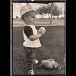 Alexandria DeBerry Instagram - 1st time seeing dad pitch in the good ol’ US of A 🇺🇸⚾️ #springtraining2024 @tylerbeede 💙❤️