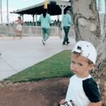 Alexandria DeBerry Instagram - 1st time seeing dad pitch in the good ol’ US of A 🇺🇸⚾️ #springtraining2024 @tylerbeede 💙❤️