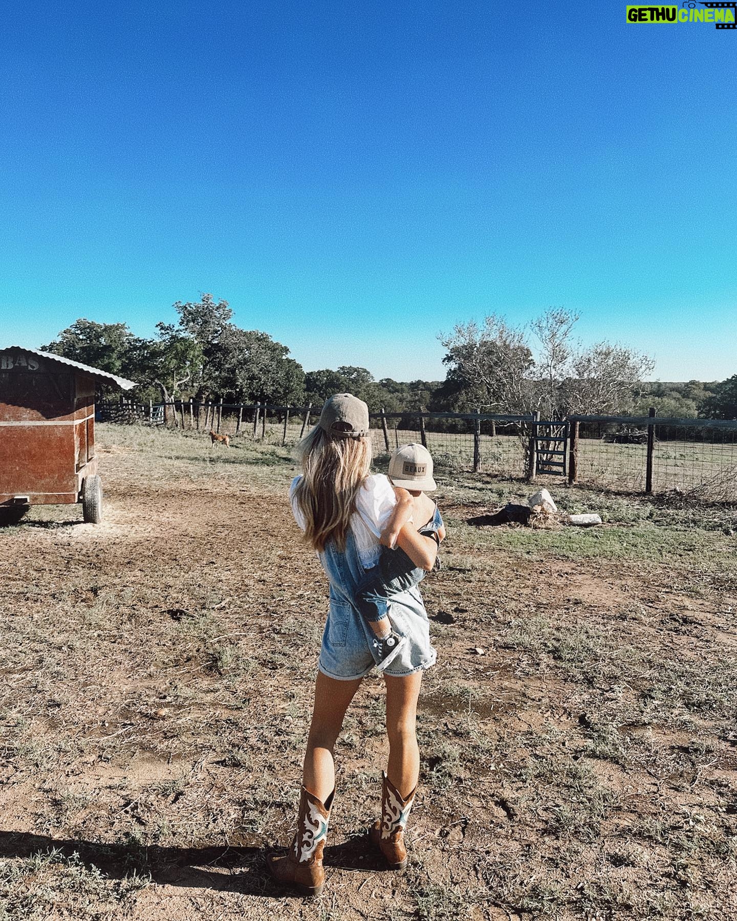 Alexandria DeBerry Instagram - the cowboy that stole my 🫶🏼🤠