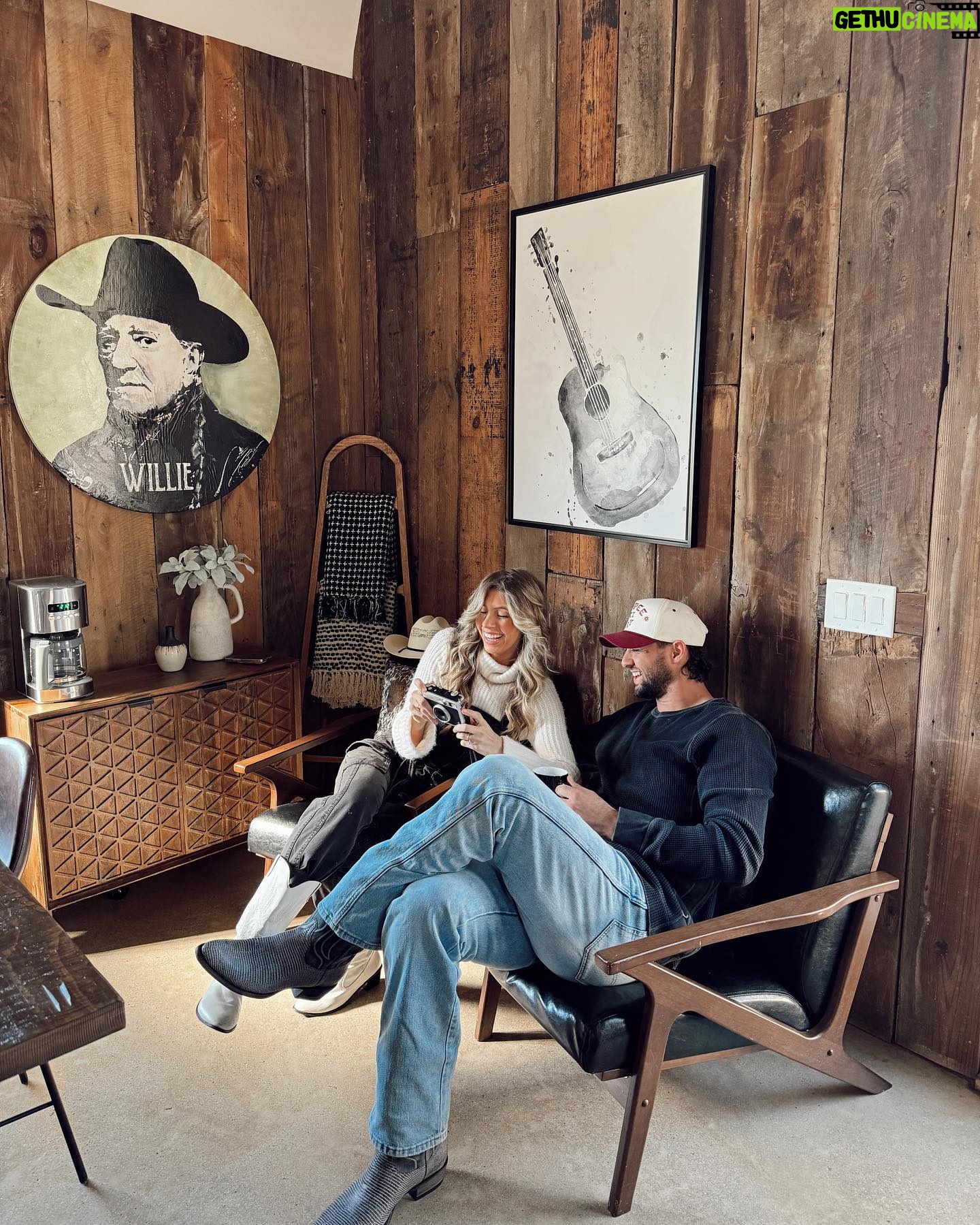 Alexandria DeBerry Instagram - spent the last few days of 2023 enjoying the Texas hill country ☆ beaux ended the trip with a busted chin black eye, so he’s basically a real cowboy now 🤠🥴 @8sages_gruene hosted us in the cutest country cottage is a must stay if you’re in the Gruene/ New Braunfels area! happy new year, y’all!