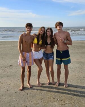 Alexis Arnold Instagram - I miss summer already. I love hanging at the beach with my best friends.

#friendship #friends #swimsuit #beach #coast #coastline #bestfriends #boyfriend #girlfriend #summer #imisssummeralready #models #actors #hotties #hot #hotmodel #hotguysofinsta #hotgirlsofinstagram #bikini #love #happiness #sunshine #beautiful #instalove #instagram #photography #fun