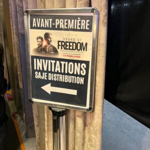 Ali Landry Monteverde Instagram - Paris premier of Sound Of Freedom @soundoffreedommovie . Merci beaucoup Paris for such a warm welcome , And a special thank you to @sajedistribution for believing in this movie and bringing it to France! angelstudios_inc @sajedistribution