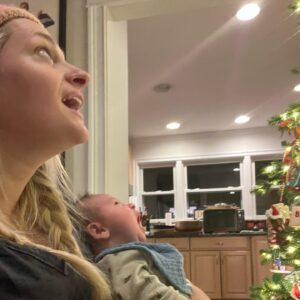 Ali Stroker Instagram - Jesse’s first Christmas! Merry merry! Love you all! Xoxox ❤️💚