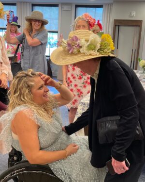 Ali Stroker Instagram - Oh what an amazing Baby Shower Tea Party we had! I felt so loved! Thank you to all these ladies for showing up for me yesterday! A very special thank you to my sis and mom and “the committee” for pulling off this extravaganza! I am so full!!! Love you so much!🤰🚿☕️🎉🎈👯‍♀️
@torymorelli @jodyschleicher @chelsea.stroker.caulder @kellyareilly @allileigh3