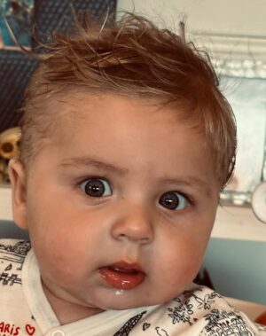 Ali Stroker Instagram - Happy 5 months Jess! You are our world! Thanks for the best 150 days of our lives! We love you like crazy!❤️❤️❤️❤️❤️❤️

Photos by Pop Pop @coachstroker