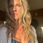 Ali Larter Instagram – Feeling the super moon, my friends? How’s everyone doing?
