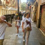 Ali Larter Instagram - Barcelona! I love your spirited energy, splashy colorful art, and salty deliciousness. Being back in these cities makes me feel so alive. Travelers not tourists. 🇪🇸❤️😘