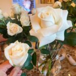 Ali Larter Instagram - Flower hack for my Forever Gold wine party! This is how I take affordable roses from my grocery store and turn them into @ericbuterbaugh inspired flower bombs. You just gently bend back the petals, being careful not to tear them. Follow the roses natural composition. ✨😘✨