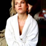 Ali Larter Instagram - The Bare Magazine. Thank you for the profile shot through your artist’s eyes. @tina_turnbow Link in my bio for the latest issue.