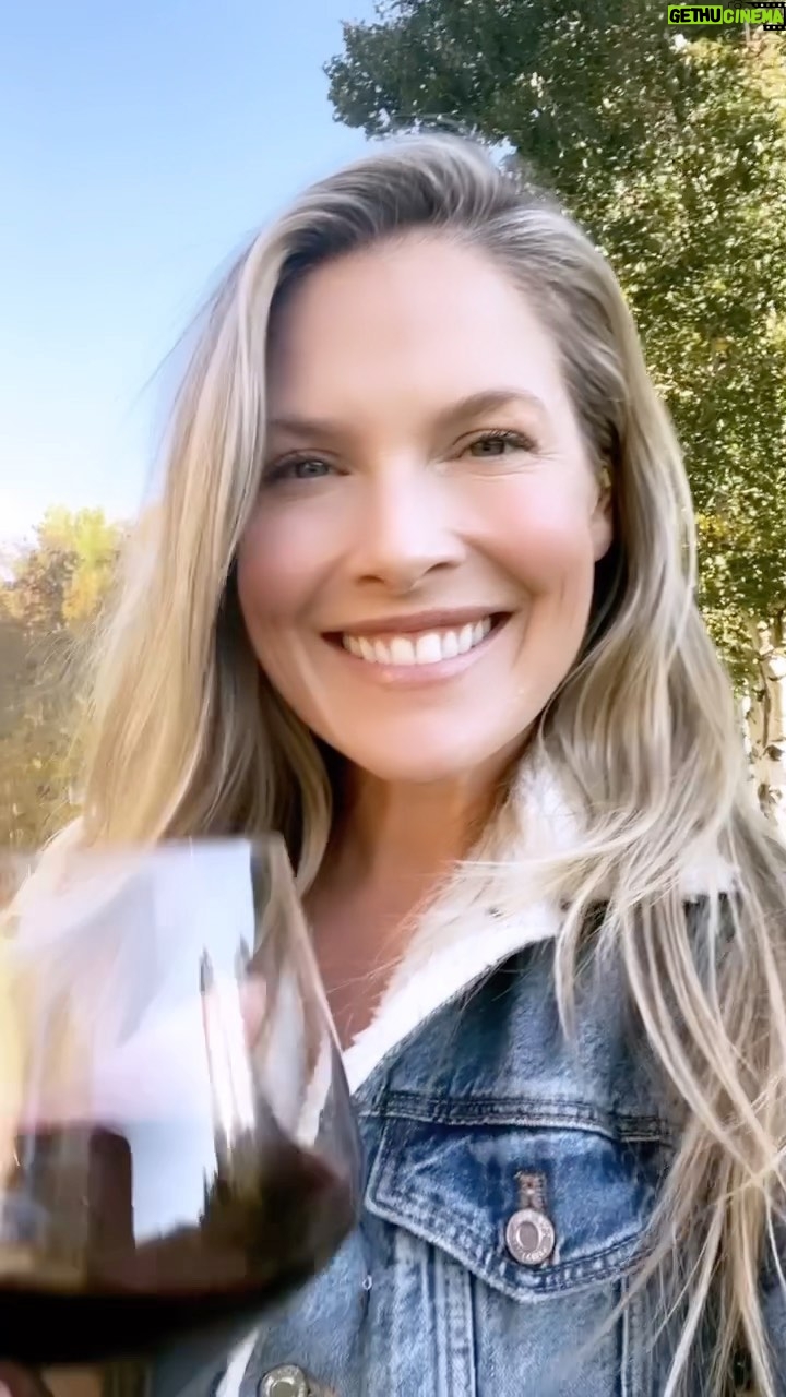 Ali Larter Instagram - One week until the launch of my Forever Gold wines! This has been such a passion project of mine, and I know you’ll love it just as much as I do. Sign up at the link in my bio or at www.forevergoldwine.com to be the first to shop and come on this journey with me. Cheers! ✨