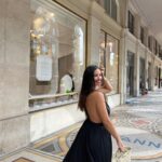 Alia Chergui Instagram - Summer style 🖤 6