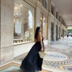 Alia Chergui Instagram - Summer style 🖤 6