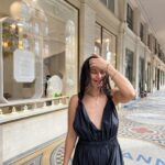 Alia Chergui Instagram - Summer style 🖤 6