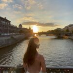 Alia Chergui Instagram - Sunset l.o.v.e.r.s ☀️💛