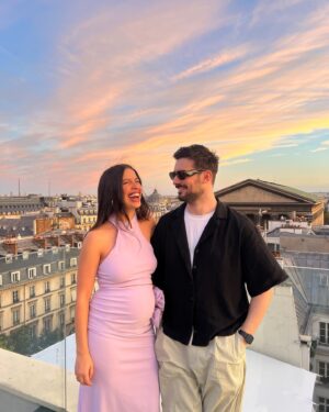 Alia Chergui Instagram - Happy Birthday mon meilleur 🤍 
Dernier anniversaire avant l’arrivée de la personne la plus importante de notre vie Incha’Allah 🤲