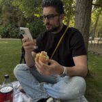 Alia Chergui Instagram - Après midi Picnic au Jardin du Luxembourg avec lui 🖤🙈 @alisunaoff 6