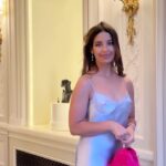 Alia Chergui Instagram - Concours Je suis trop heureuse de vous retrouver pour mon vide dressing ce week-end le 20 et 21 avri au @valdeuropeofficiel Après mon déménagement je me sépare de beaucoup de mes looks, robes, manteaux, accessoires, chaussures et également quelques pièces d’@alisuna et de notre petit prince. Je fais gagner une place à une personne pour pouvoir participer au vide-dressing et vendre ces pièces à mes côtés 🤍 Pour cela -Il faut suivre @valdeuropeofficiel - Commenter ce post et identifier des personnes - Etre disponible samedi 20 et dimanche 21 avril Je vous donne le nom du gagnant le 18 avril 😊