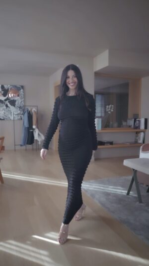 Alia Chergui Instagram - J’ai trouvé pleins de looks hyper sympas chez @boohoo pour la rentrée et qui passe aussi pour femmes enceinte, je suis trop contente de pouvoir encore rentrer dedans 😄
On voulait encore vous remercier pour tous vos messages d’amours, ça nous va droit au cœur 🫶

Partenariat rémunéré