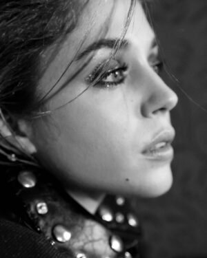 Alice Isaaz Instagram - Photo de profil

Pic @penelope_caillet