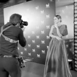 Alice Alves Instagram – 💕 @tvioficial 
Styling: @goncalomello 
Vestido: @rosa_clara 
Jóias: @terzihan.lisboa 
Make up: @veracaldeira_makeup 
Cabelos: @celiadasilva_hairstylist