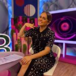Alice Alves Instagram - Hoje há mais e mais cedo… A partir das 17:15 na @tvioficial Até logo :)