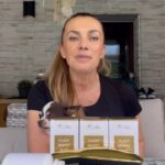Alice Bendová Instagram - ❗️❗️❗️@vitcoherbal má AKCI 2 1 ZDARMA Kapsle VitcoHair pro dokonalé vlasy, nehty a pleť - 135 denní kúra, k tomu designový hřeben a doprava ZDARMA❗️❗️❗️ Ve stories máte odkaz přímo na tuto akci. #vitcoherbal #vitcohair #spoluprace #kapsle #zdravevlasy #akce
