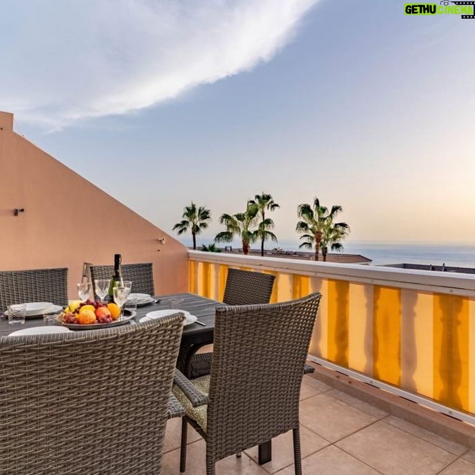 Alice Bendová Instagram - 🐠🐠🐠POSLEDNÍ VOLNÉ TERMÍNY V NAŠICH APARTMÁNECH NA TENERIFE V LOS GIGANTES DO ZÁŘÍ 🐠🐠🐠 Naše apartmány 2 kk a 3 kk mají velké terasy, výhled na oceán, bazén, zahradu, garáž a vše v dostupné vzdálenosti🌴 🐠🐠🐠VOLNÉ TERMÍNY : 19.3.-27.3., 20.3.-19.4., 8.4.-14.4., 27.5.-4.9., 23.7.-1.8. A pak od 3.9. 🐠🐠🐠 Data pobytu si můžete přizpůsobit Vašim potřebám❤️ Cena od 99€ za celý apartmán/noc REZERVACE a INFO pište na : veselaalice@seznam.cz #rent #apartmentforrent #tenerife #renttenerife @real.estatevideography.cz