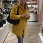 Alice Bendová Instagram – Miluju čórovat 😅😅😅. Jenom doufám, že si toho nikdo nevšiml. Jinak takhle už nemám přístup ani sem.
Tak levnejm nákupům ZDAR😅👍

#shopping #čórka #čóra #čorkařka #dobajezla