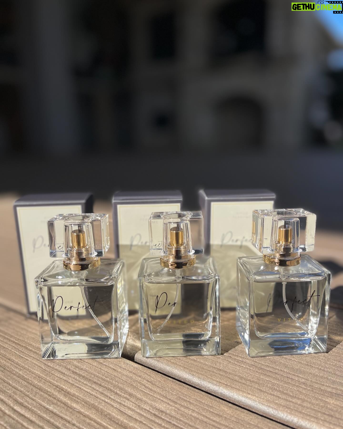 Alice Bendová Instagram - Přátelé, ve spolupráci s @vitcoherbal pro Vás máme krásnou soutěž o 3 parfémy Vitco Perfect! 🤩 3 z vás vyhrají tento exluzivní svěží parfém! Sledujte @alice_bendova_official a @vitcoherbal a označte do komentářů kamarádky, ať si také zasoutěží. 🌷Soutěžíme do neděle 17. 3. 💋 Do pondělí 18. 3. také platí SLEVOVÝ KÓD ALICE17 pro slevu 17 %! ❤️ Nezapomeňte využít! #soutez #parfem #vitcoherbal