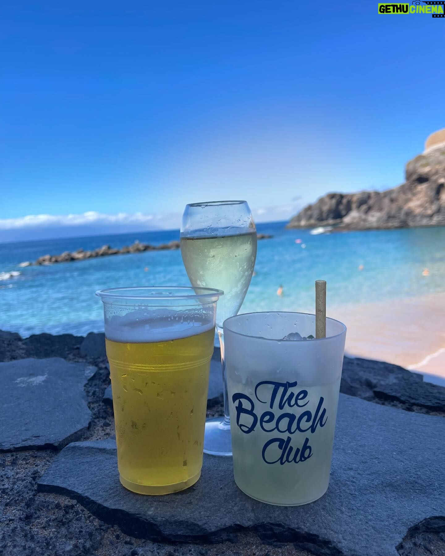 Alice Bendová Instagram - 🌴🌴🌴Naši milí hosté, u nás v apartmánech v Los Gigantes na Tenerife zbývá posledních pár volných termínů na jaro a 1 týden o prázdninách, takže pište na : veselaalice@seznam.cz 🌴🌴🌴 Ceny startují na 99€ na noc/apartmán 🐠🐠🐠Těšíme se na Vás🐠🐠🐠 #rent #apartmentforrent #tenerife #travel #holiday #propertiesforrent #instarent #instatravel #instamood #instagram